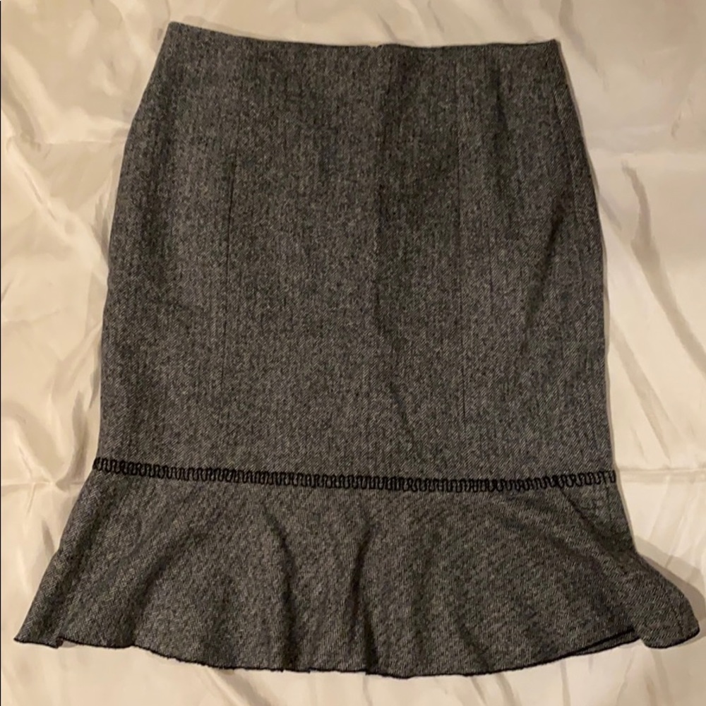 ~Womyn~ Tweed Ruffle Skirt